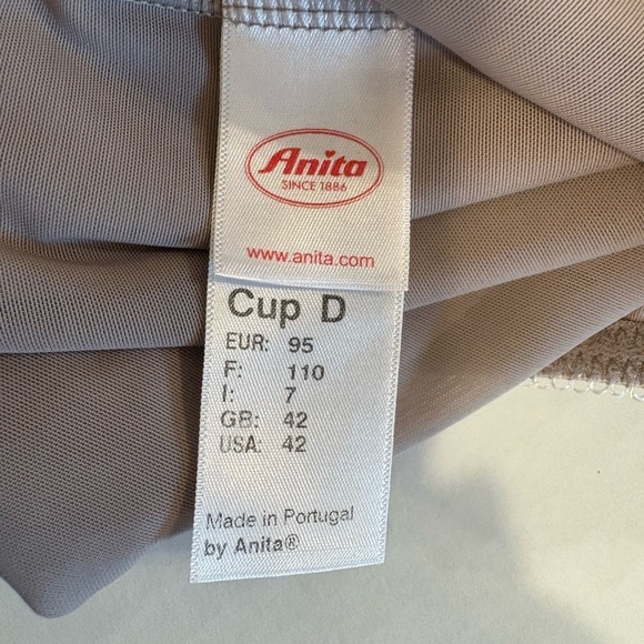 Anita tan shapewear bodysuit size 42D - Picture 4 of 5
